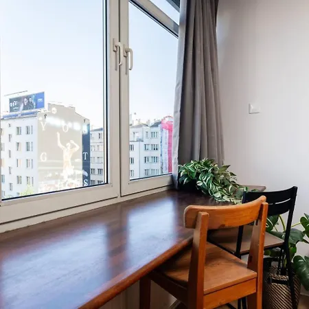 Sunbeam Centre Metro Politechnika Varsavia