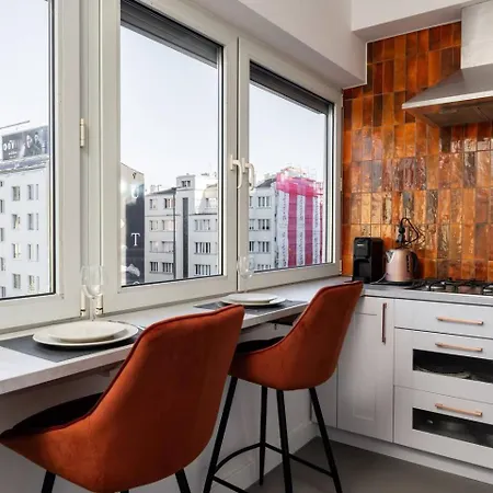 Sunbeam Centre Metro Politechnika 公寓 *