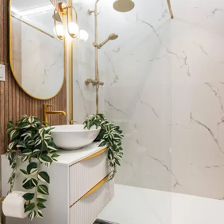 Sunbeam Centre Metro Politechnika *